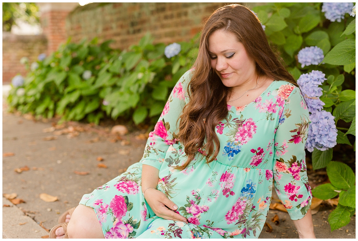 Morgan's Downtown Fredericksburg Maternity Pictures Amanda Bentley Photography-26.jpg